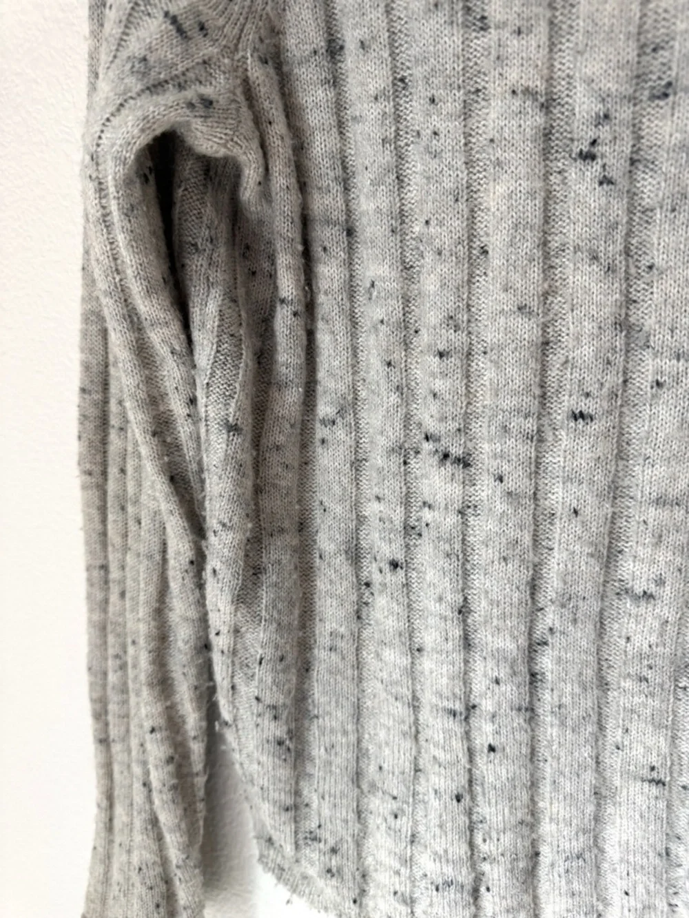 Madewell Donegal Evercrest Coziest Yarn Turtleneck Sweater - Small - GUC